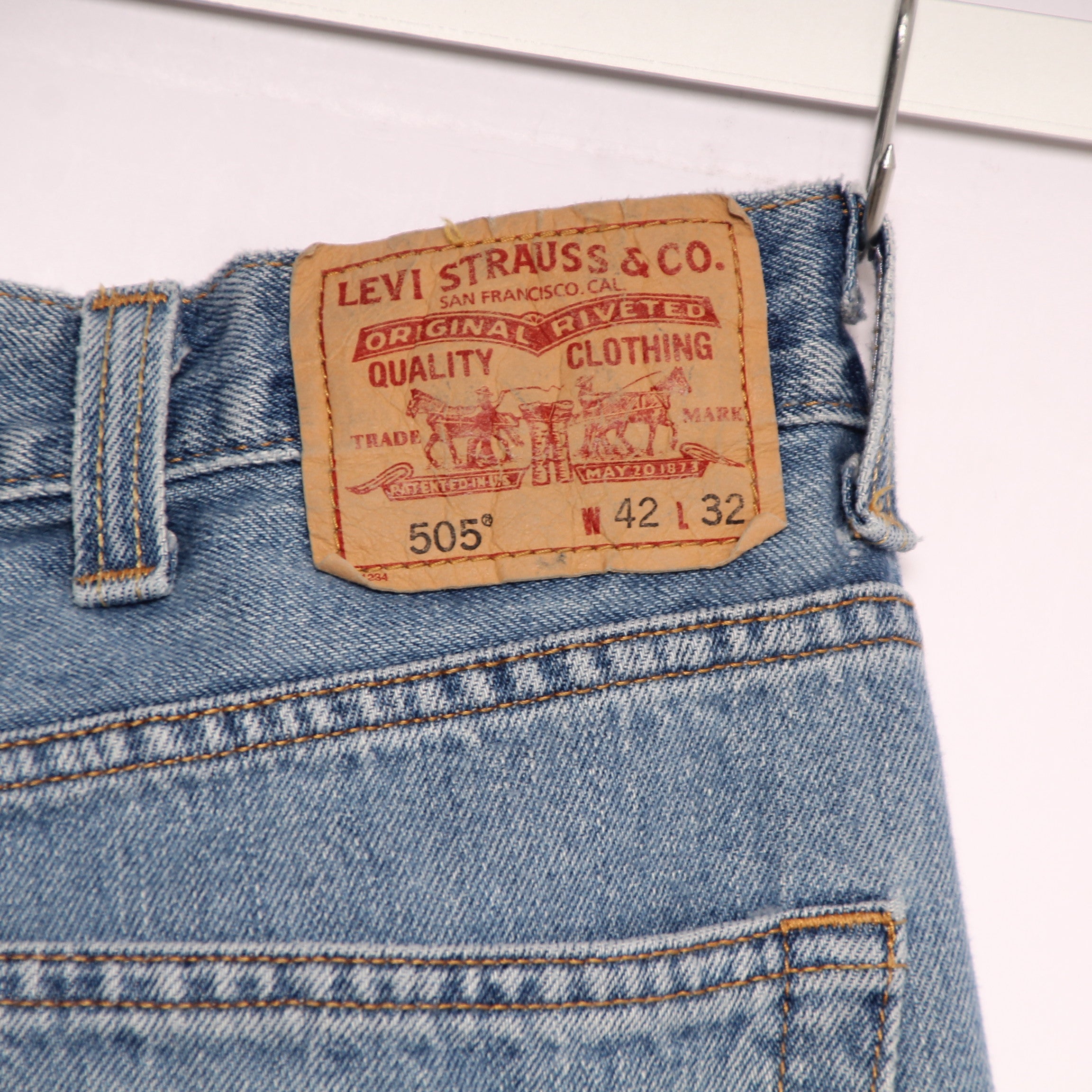 Levi s 505 Regular Fit Jeans Denim W42 L32 Uomo Vintage Clothing Shop