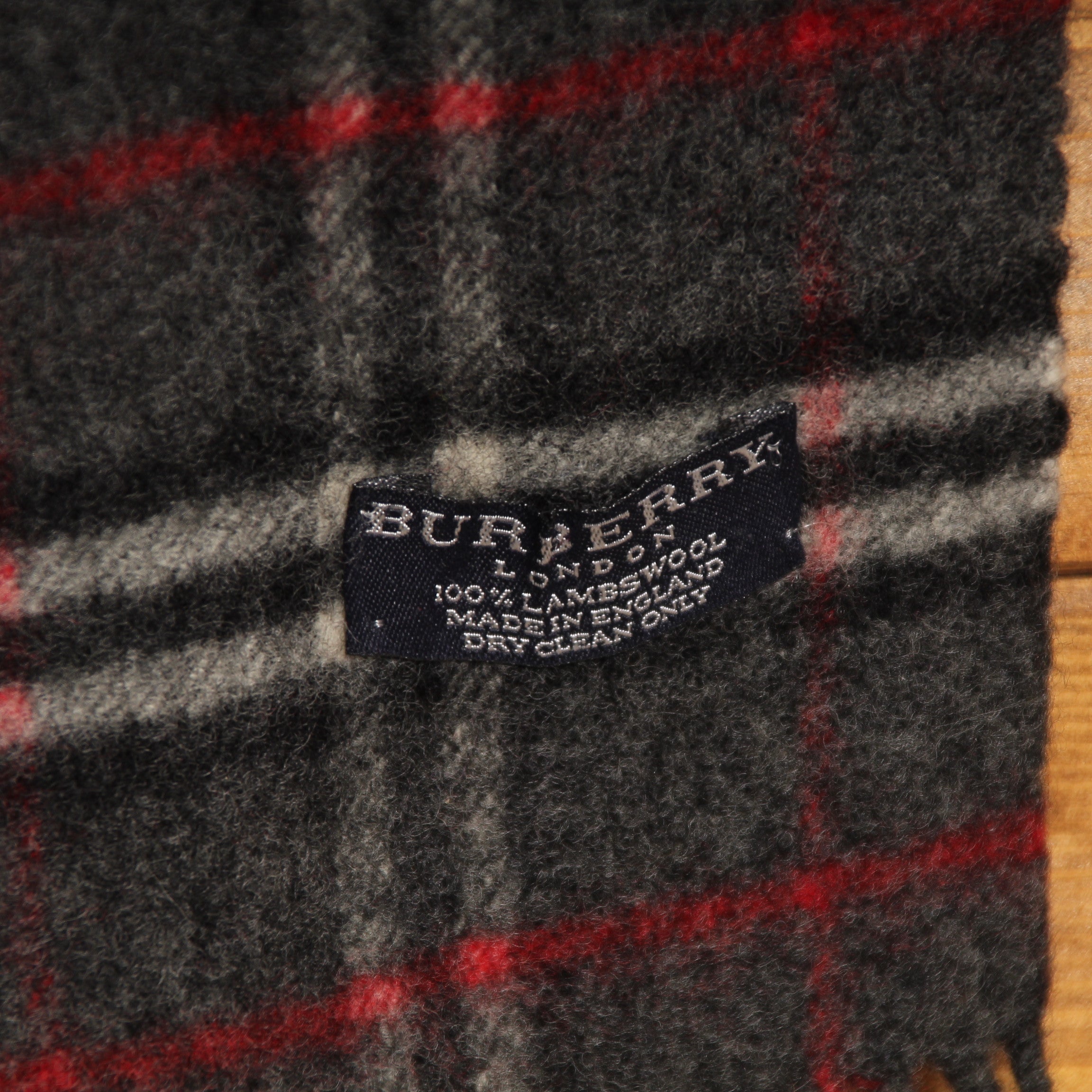 Sciarpa burberry outlet uomo usata